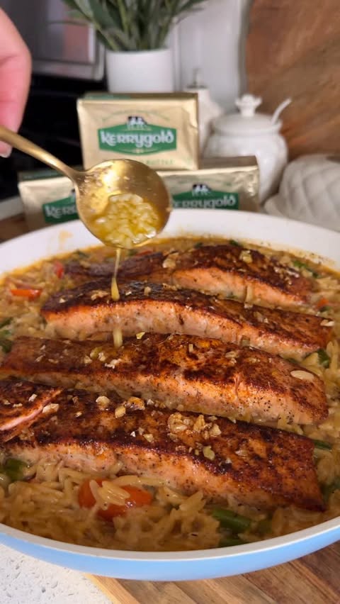 Instagram post by @createaplatewithdina for Kerrygold. Caption reads: [...] perfect easy weeknight dinner ✨ I used....