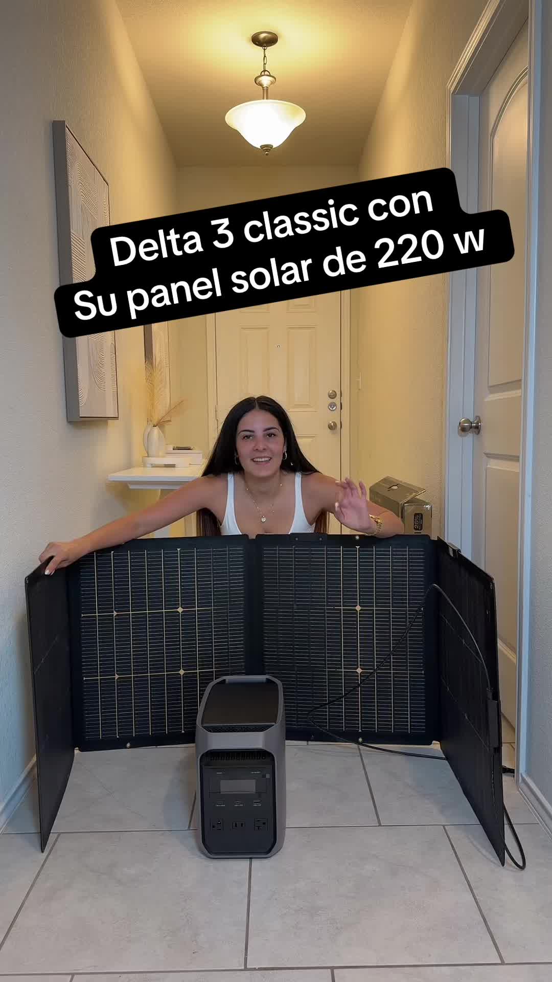TikTok post by @sandrabosque99 for EcoFlow. Caption reads: Ecoflow Delta 3 classic con panel [...].