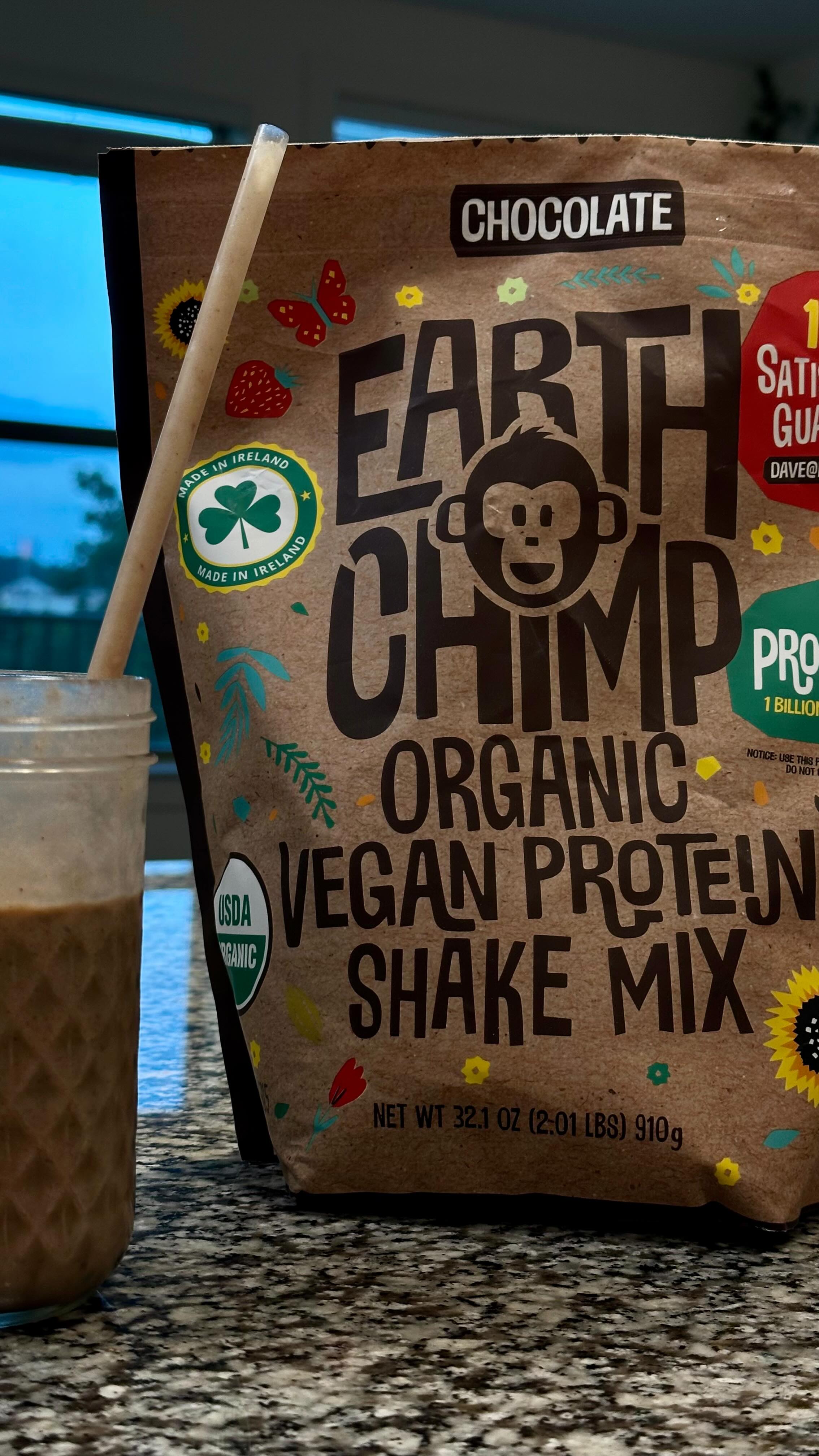 Instagram post by @kylievarneyy for EarthChimp. Caption reads: Thank you @earthchimp for making my new favorite....