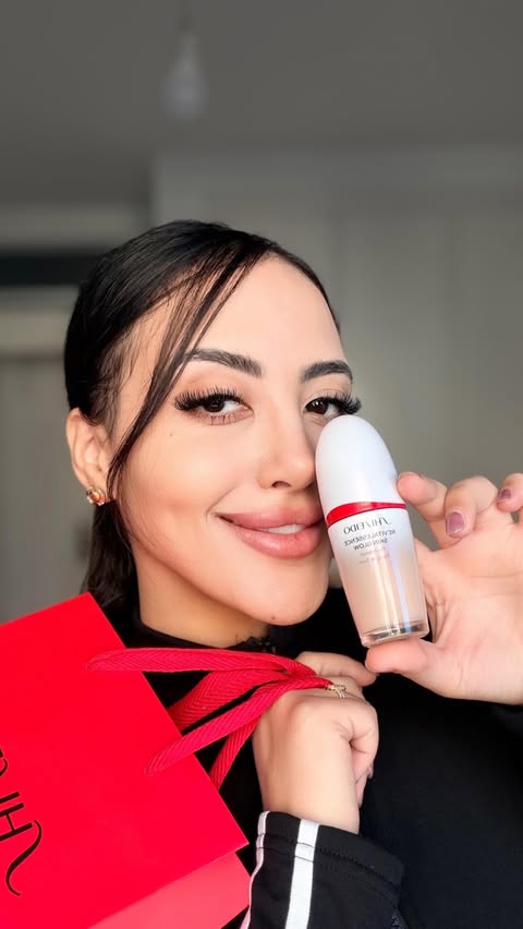 Instagram post by @saricooloficiaal for SHISEIDO. Caption reads: regalo de shiseido
Advertisement

Experiencing the....