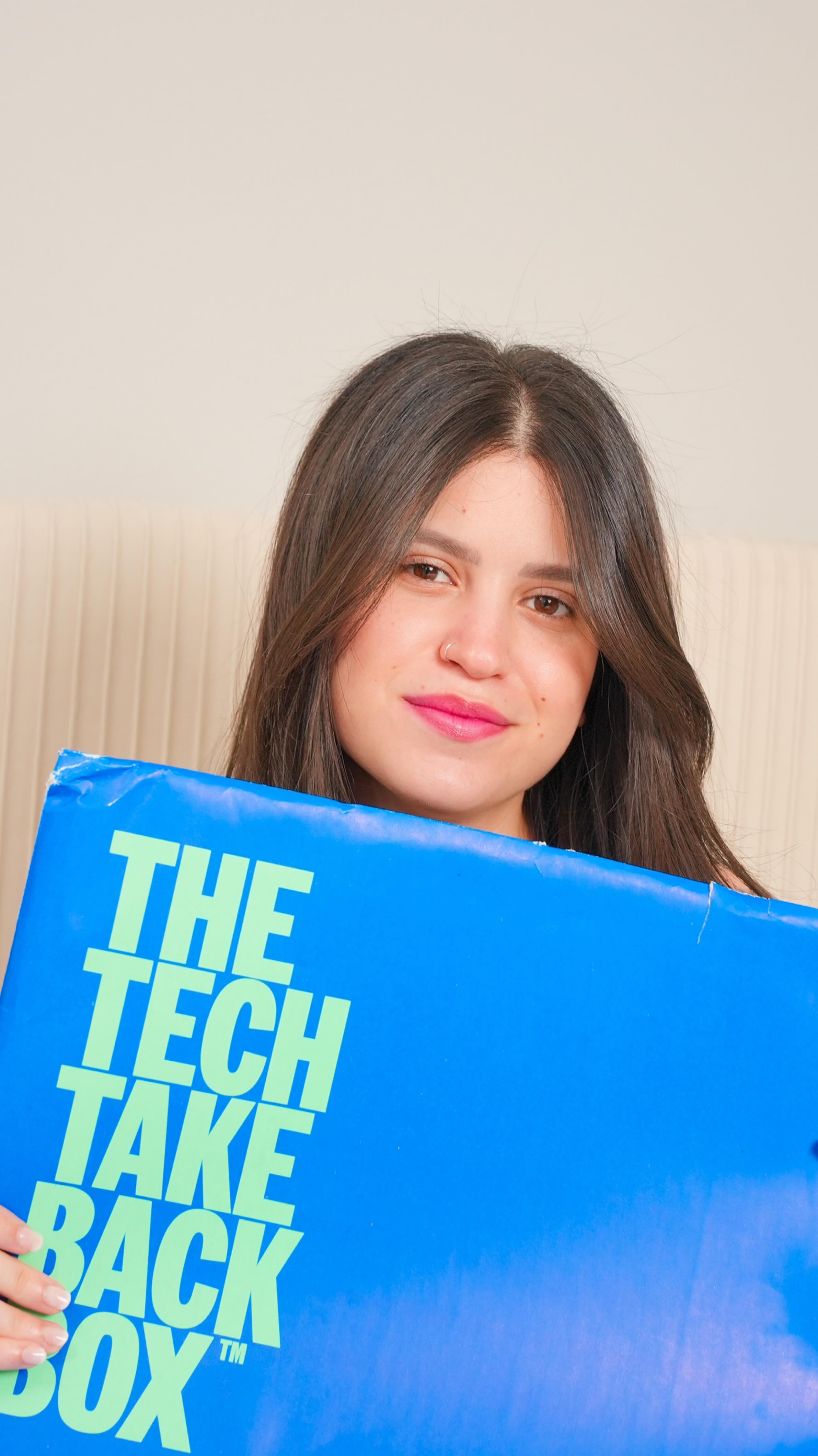 Instagram post by @juliasartini1 for Trashie. Caption reads: We all have that one drawer — full of tangled....