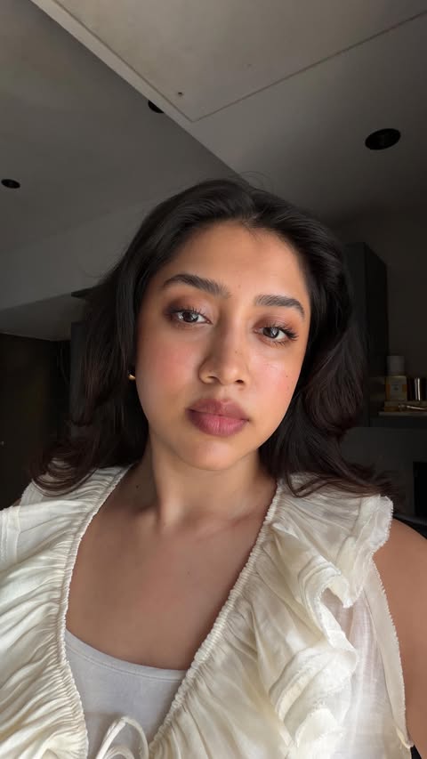 Instagram post by @urshaynesss for Benefit Cosmetics. Caption reads: #getreadywshay for a day out ☀️ ft.....