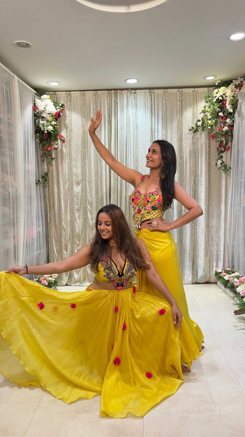 Instagram post by @vaishali.kalanjay for The Wedding Brigade. Caption reads: [...] @weddingsutra @wedmegood @theweddingbrigade....