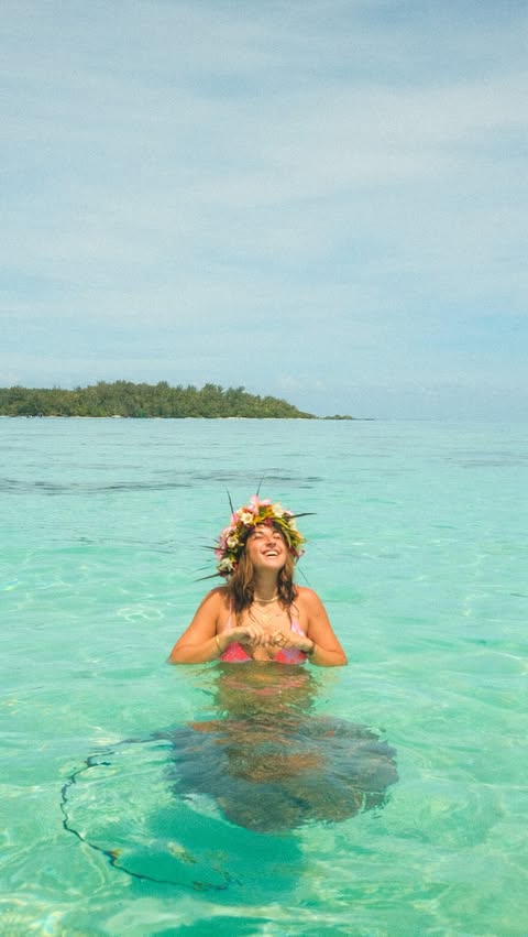 Instagram post by @happylostlife for Wix. Caption reads: Being creative around the world 🗺️ 
.
Ad/ Anzeige....