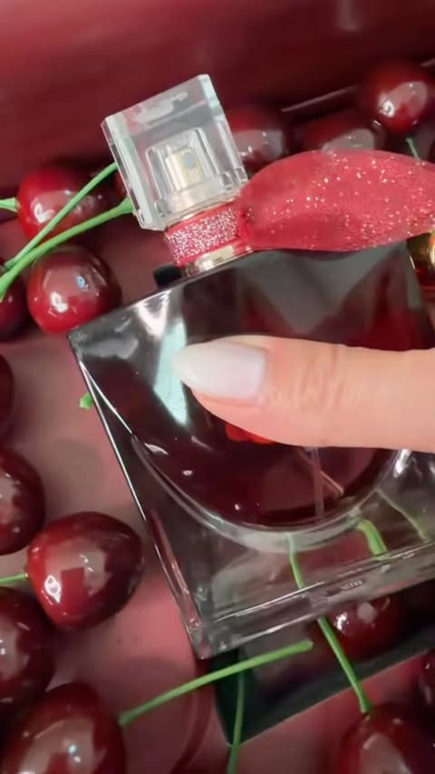 Instagram post by @lelasescapades for Lancôme. Caption reads: [...] cute red burgundy gorgeous packaging Lancôme.