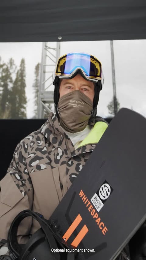Instagram post by @thesnowleague for Jeep. Caption reads: It’s a @jeep thing… Warming up in the halfpipe....