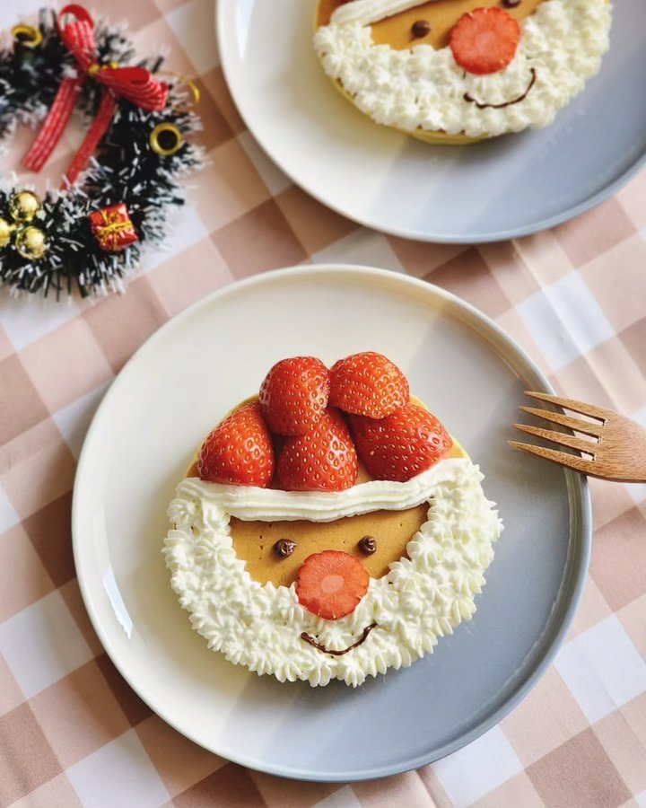 Instagram post by @indulgewithchoo for The Straits Times. Caption reads: Here's a sweet classic for Christmas morning!....