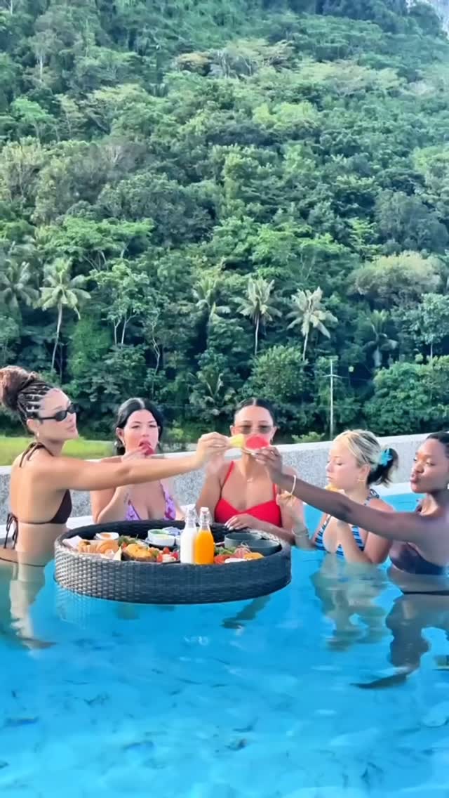 Instagram post by @mila_goussard for Cotton On Body. Caption reads: wolo & cotton on never disappoints! 🌺🌊.