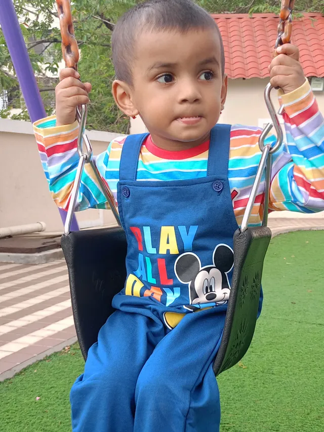 Instagram post by @advik_n_mumma_ for Babyhug. Caption reads: [...] This time I grabbed the adorable @babyhug....