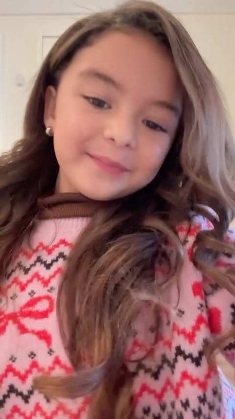 Instagram post by @curly_ollie for Drybar. Caption reads: new hairrrr @thedrybar 🩷

#reels #hair....