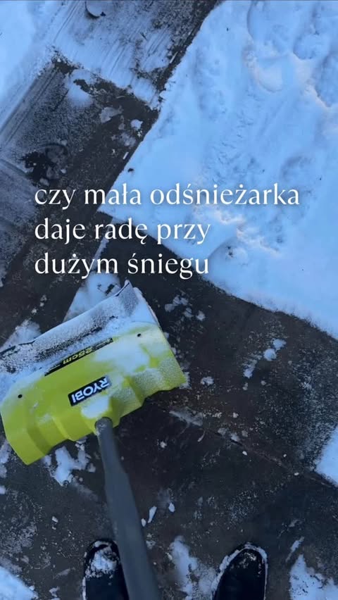 Instagram post by @poprostuposadz for RYOBI Tools. Caption reads: [...] 😉😄 I tak to się robi z @ryobitoolspl 💚....