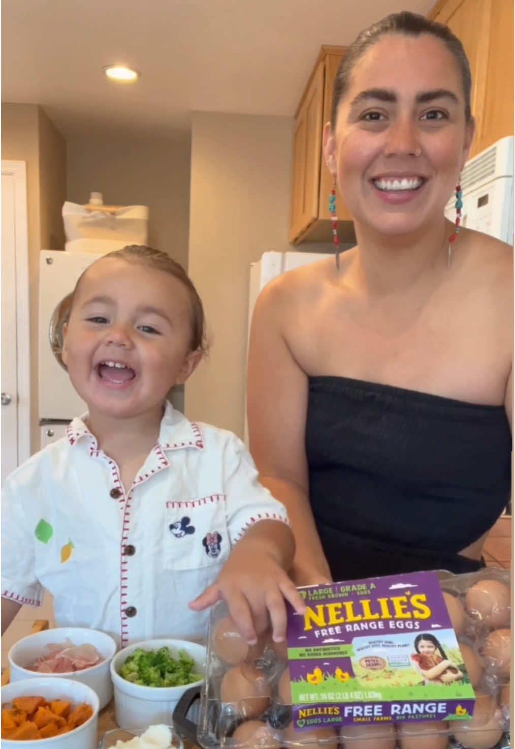 TikTok post by @chefboiollie.mama for Nellie's Free Range. Caption reads: Easy, cozy and packed with goodness 🧑🏽‍🍳🍳 We....