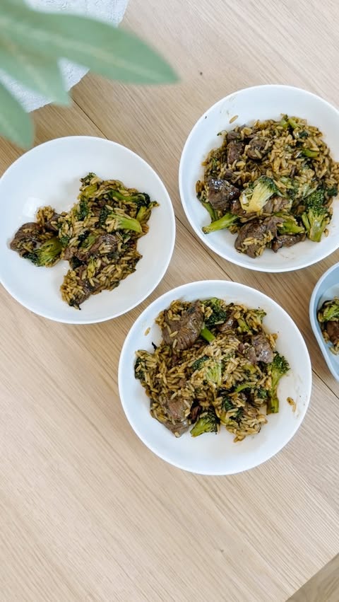 Instagram post by @lifewiththewilsonfam for Hungryroot. Caption reads: Officially published my Hungryroot cookbook: Meals....