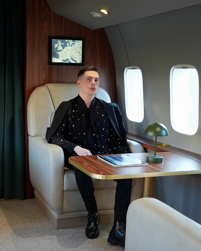 Instagram post by @aleenito for Incerunmen. Caption reads: Ad ~ Werbung | @jetsetstudiobelgrade 
In my....