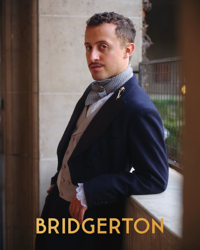 Instagram post by @fedeebongiorn0 for Netflix. Caption reads: [...] que ser Lady Whistledown Gracias @chenetflix....