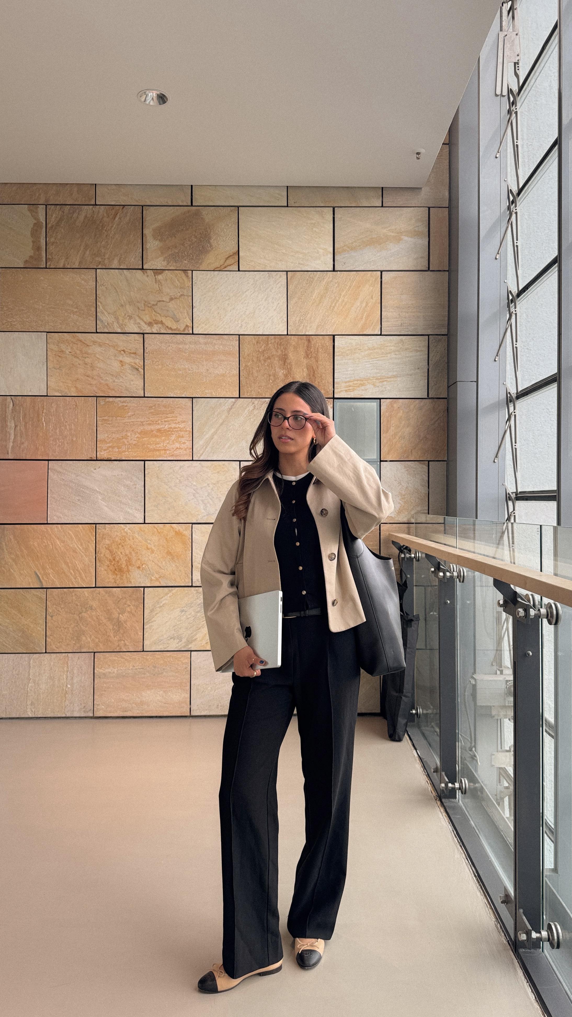 Instagram post by @andy.chajon for Mister Spex. Caption reads: where are the girlies who love to dress up for the....