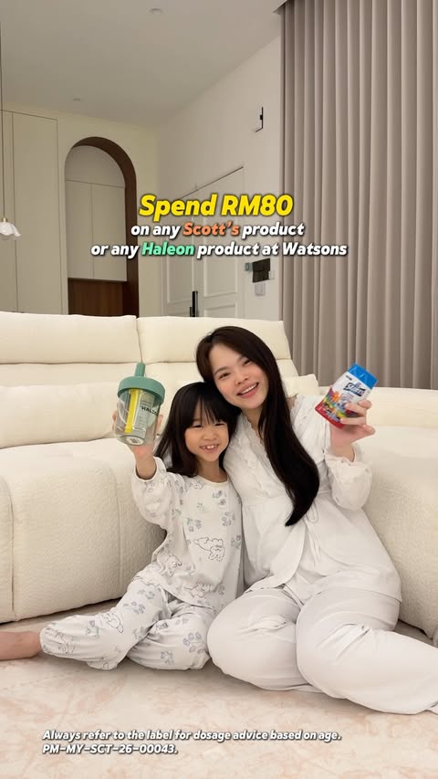 Instagram post by @angi.l_gengchaojie for Watsons Malaysia. Caption reads: School days are getting busier, so I try to keep a....