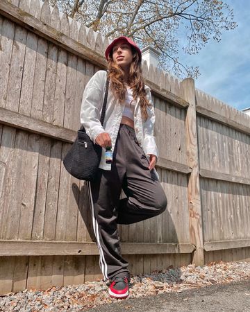 Instagram post by @realwithemma for WishGarden Herbs. Caption reads: [...] allergies :) 

I have been an avid....