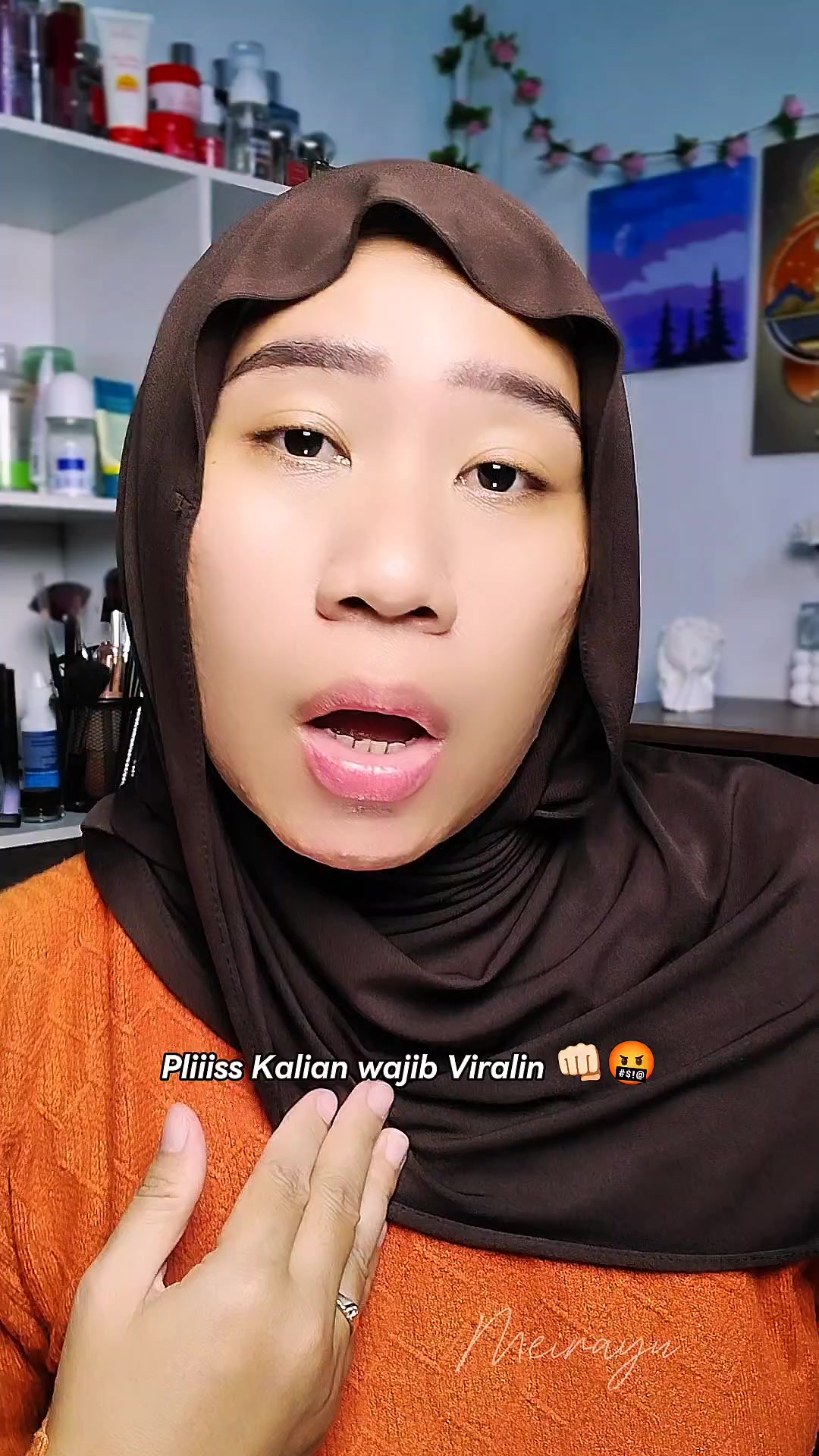 TikTok post by @meirayu2 for Kezia Beauty. Caption reads: Aku jadi korban @keziabeautyofficial, dari awalnya....