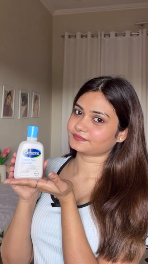 Instagram post by @shiivii_01 for Cetaphil. Caption reads: [...] That’s damage. That’s way i choose Cetaphil....