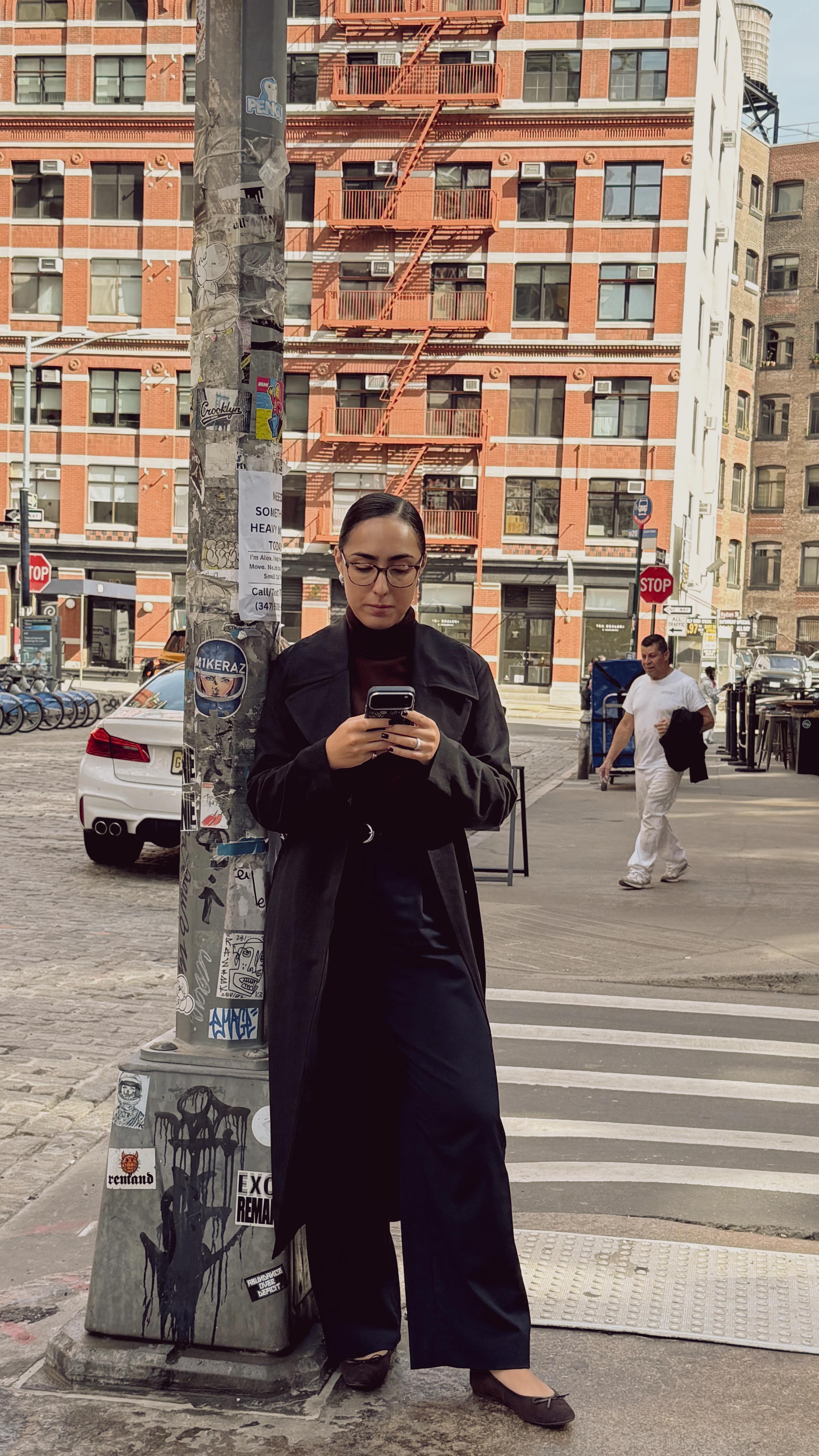 Instagram post by @marissayaps for Theory. Caption reads: all of my top recommendations are linked in my bio....