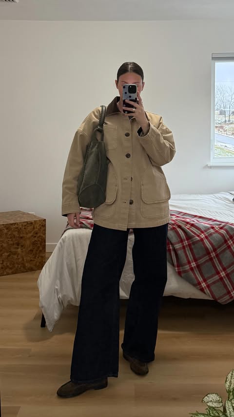 Instagram post by @alexa.lumley for etsy. Caption reads: the best @etsy gifts under $50 — linked in bio🎄....