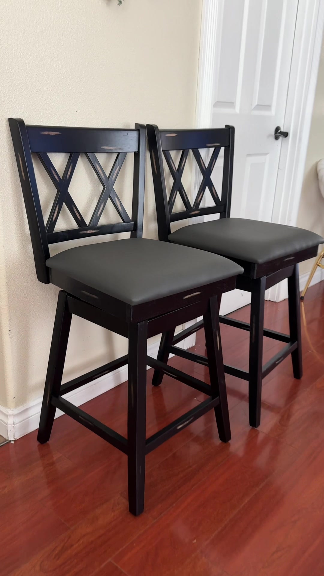 TikTok post by @erika_sanchez1988 for Costway. Caption reads: These barstool chairs are perfect 🤩 . .....