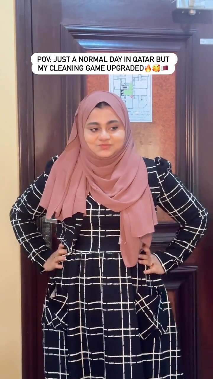 Instagram post by @qatar.list for Vileda. Caption reads: Didn’t expect a mop to be the thing that makes me....