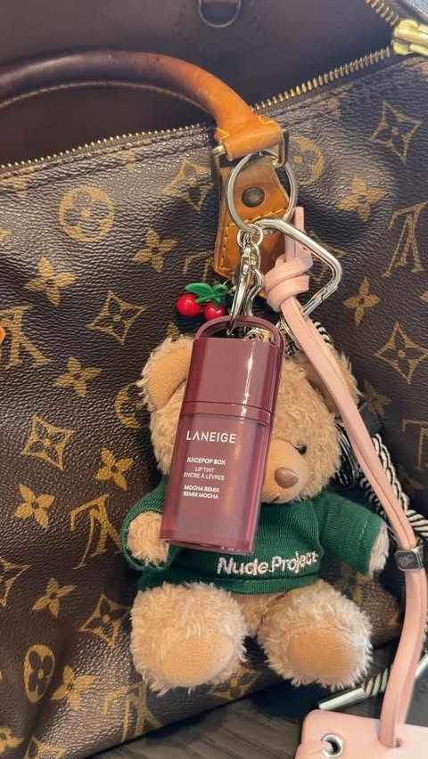 Instagram post by @alexandra__ber for Laneige. Caption reads: [...] touch my lips! Wow🩷 @sephoragreece....