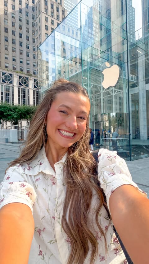 Instagram post by @juliakcrist for Apple. Caption reads: [...] got to teach a back-to-school session at....