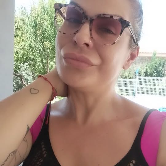 Instagram post by @helenae.v for Firmoo. Caption reads: Regalo perfecto @firmoo_spain @firmoo_optical 

😎....