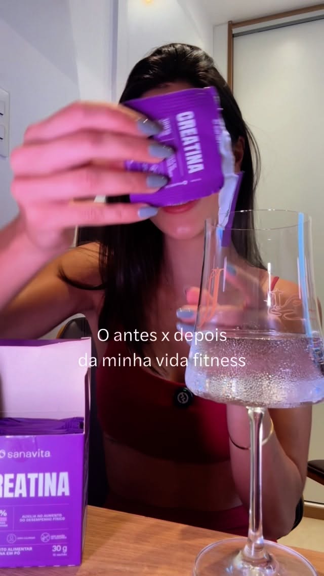 Instagram post by @juliahorta for Sanavita. Caption reads: O melhor glow up que eu já tive na minha vida.....