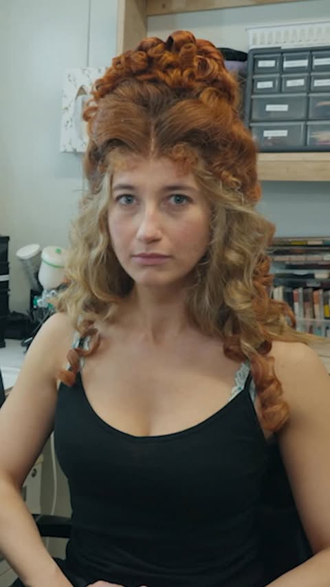 Instagram post by @indiashawsmith for STARZ. Caption reads: Au naturale!.