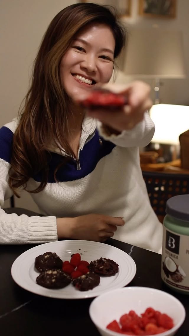 Instagram post by @cathysdiaryyy for Botanica Health. Caption reads: [...] you prefer; I used 78% chocolate)....