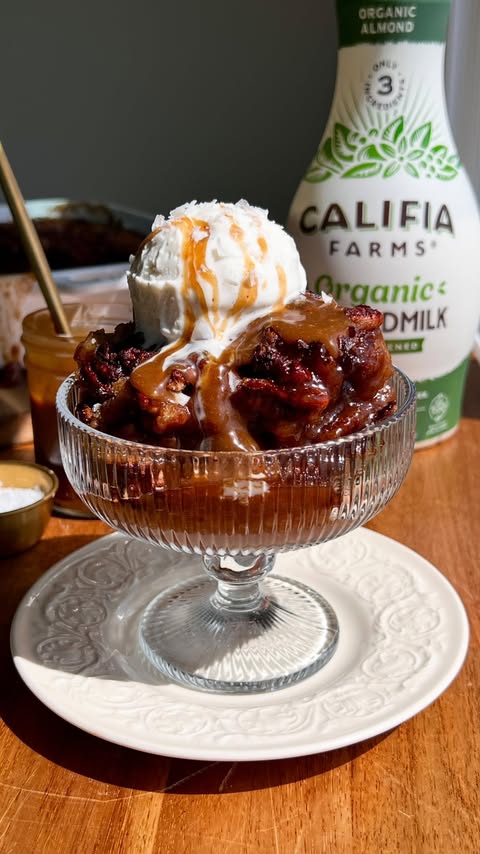 Instagram post by @wellmadebykiley for Califia Farms. Caption reads: [...] with everyday ingredients, including....