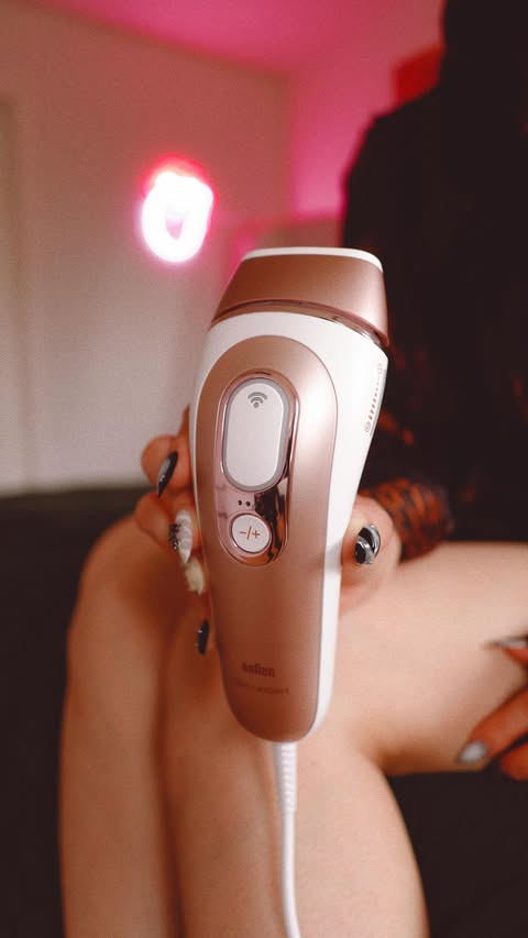 Instagram post by @thelauragaskin for Braun. Caption reads: #ad #BraunPartner That was me a month ago, fully....