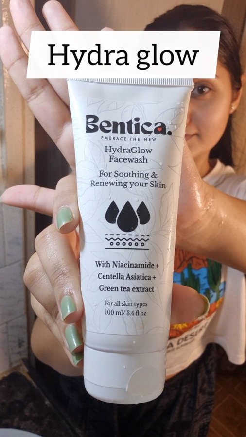 Instagram post by @flexmedia.hq for Bentica Skincare. Caption reads: AHA-BHA done right ✅️ #benticaglow When your #glow....