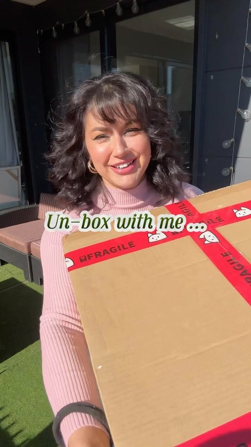 Instagram post by @maryamnasim1 for MICHUPET. Caption reads: [...] Closed Cat Litter Box with Scratch Pad....