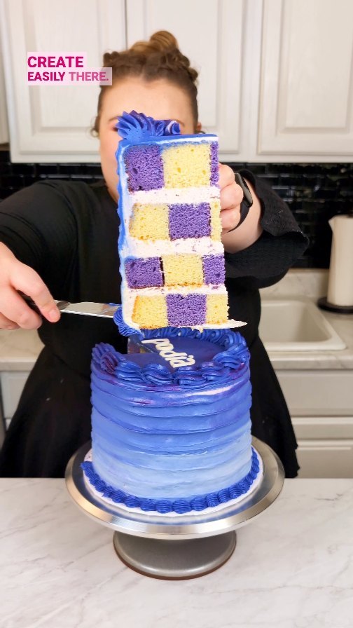 Instagram post by @sweetkatebake for Podia. Caption reads: I have used and loved @podiadotcom for over four....