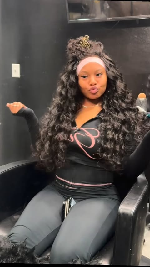 Instagram post by @taybthehairstylist for Ebin New York. Caption reads: [...] OFC 🤏🏽💓 #EBIN #EBINGirl #EBINNewYork....