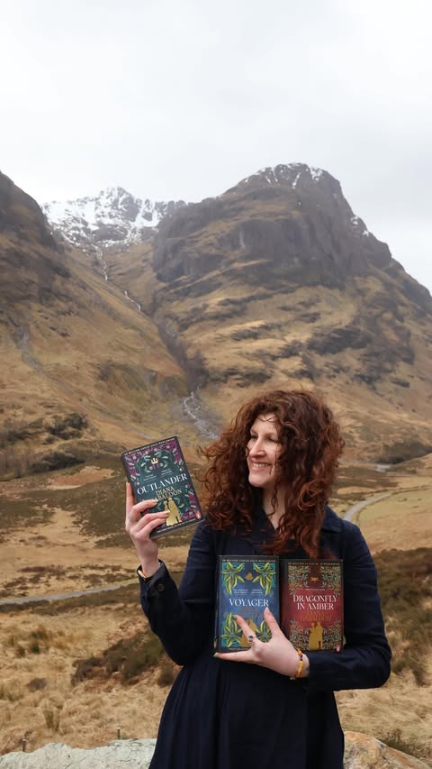 Instagram post by @discovermyscotland for Son de Flor. Caption reads: [...] gorgeous copies 🤍 Mostly wearing @sondeflor....