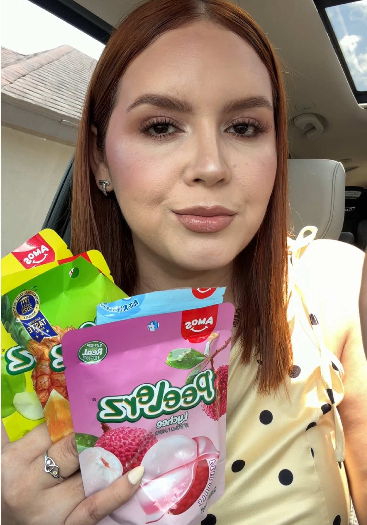 TikTok post by @mias_chic for Amos Sweets. Caption reads: Mi gusto culposo🤭 @Amos Sweets #amos #peelerz....