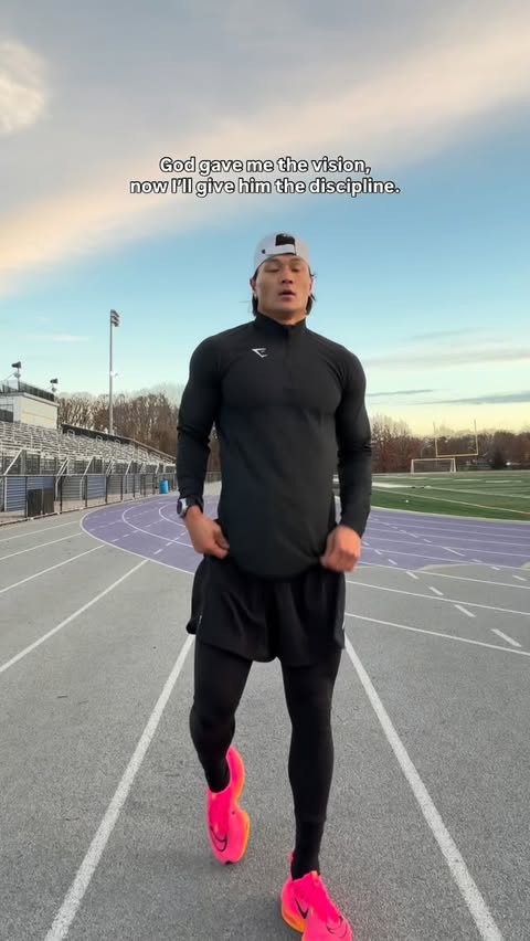 Instagram post by @jpark_fit for Gymshark. Caption reads: 38 days… #boxing 
_
Happy Thanksgiving y’all!....