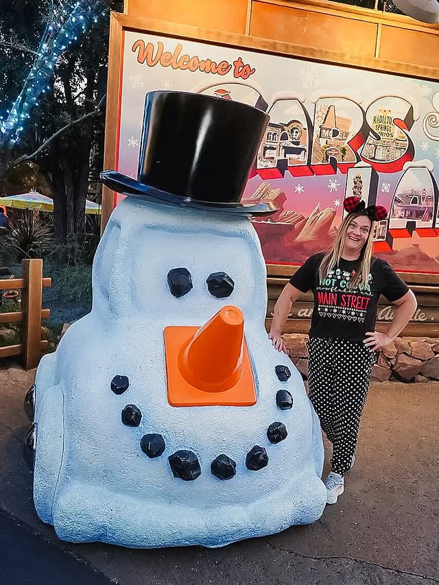 Instagram post by @magicaltourguide for Albion Fit. Caption reads: [...] gift card to buy yourself a gift from Albion....