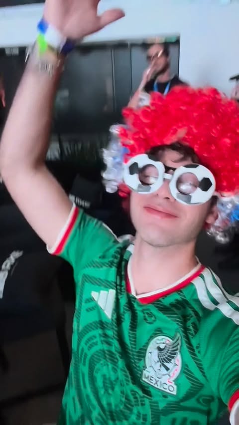 Instagram post by @panagiotios for AXE en Español. Caption reads: La Casa Fresh se lució! ⚽️ @axe.espanol hace que....