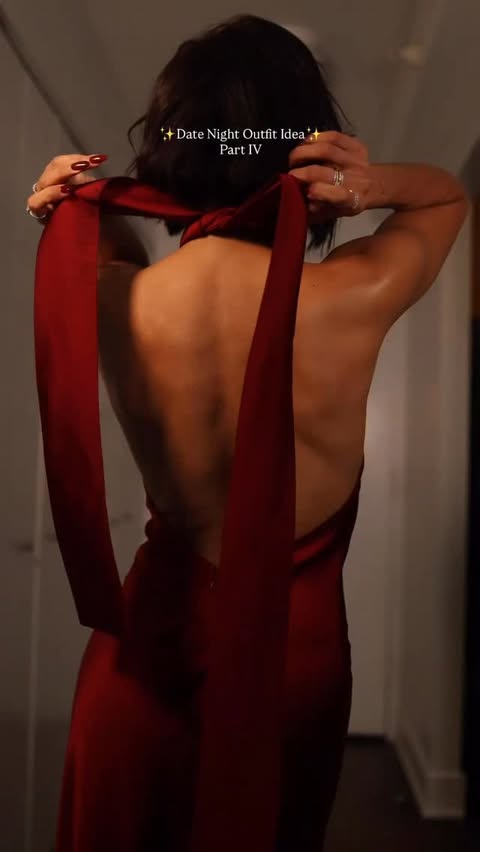 Instagram post by @cyntheaf for APM Monaco. Caption reads: [...] 
Shoes and bag @kurtgeiger 
Jewelry....