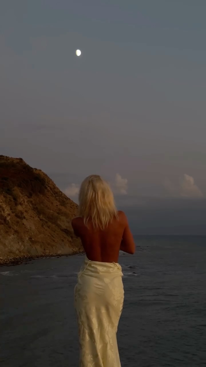 Instagram post by @ergibardhollari for Azazie. Caption reads: @azaziebridal.