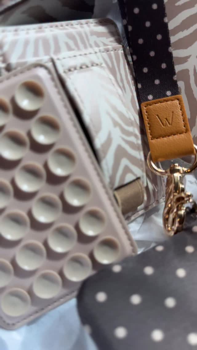 Instagram post by @nickibthomas for Walli Cases. Caption reads: [...] teamed up with Walli to gift a $200....