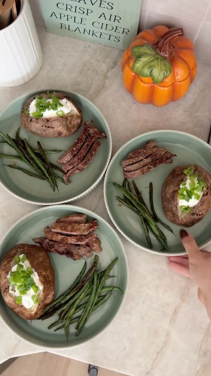 Instagram post by @maxareeg for ButcherBox. Caption reads: [...] your first 3 orders 🫶🏻 @butcher_box....