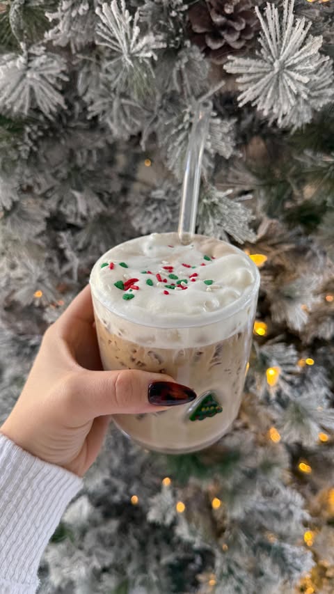 Instagram post by @jesscostantino for Starbucks. Caption reads: comment “sugar cookie syrup” and i’ll send the....